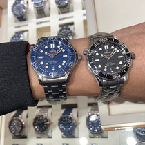 France 丨 Overseas warehouse spot 丨 Brand discount duty-free shop Mechanical kinetic energy waterproof steel belt watch wristband