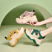 Sandals wear a new hollow casual single shoe in 2023 outside the summer to increase daddy sneakers