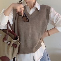 Outer v-neck sleeveless knitted vest womens autumn loose folded split vest top solid color wild vest sweater