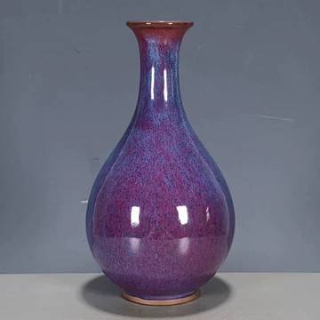 中国 宋代钧窑花瓶 紫釉下膨形瓶 125：宋代钧窑紫绘瓶– Rivertownantiquesauctions