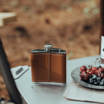  Outdoor camping small wine jug portable ancient style Japanese portable thick holster retro liquor jug 304 stainless steel
