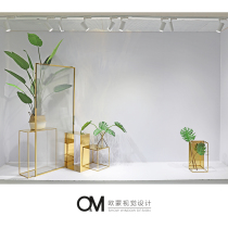 OM visual green plant window display golden display rack Shopping mall exhibition hall Mei Chen decorative props scene layout