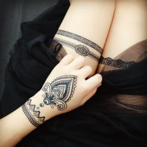 A set of six black lace tattoo stickers dark sexy girls waterproof simulation long-lasting lace wrist chain leg ring
