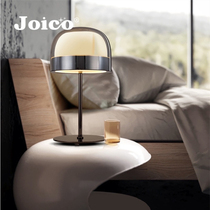 Swiss joico extravagant simple modern desk lamp bedside table high-end atmosphere 2021 new bedroom bedside lamp