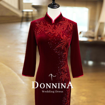 Dona Nina Xi mother-in-law velvet cheongsam wedding dress 2021 new wine red mother-in-law wedding dress Noble