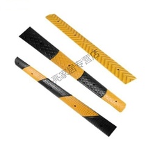 Speed bump rubber trunking wire protection slot pressure Board indoor and outdoor ground wire 10cm wide buffer belt