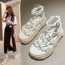 Leading the new wave ~ Little crowddesign Sicily Sicily] wears a good selection of good objects to push new sandals