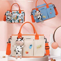 New Japanese mommy kits mother and baby outside light fashion atmospheric capacity mother and baby carry out single shoulder inclined satchel