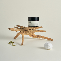 Tree root shooting props dry branch decoration still life cosmetics product main picture photo creative set decoration sunken wood decoration