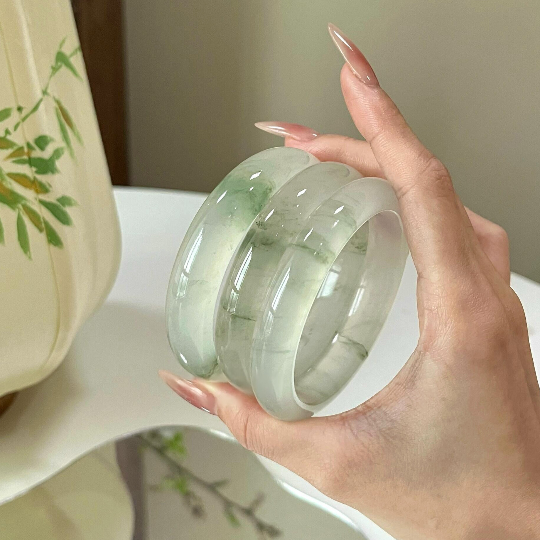 新疆天山翠　雪翠白底青　ヒスイ氷飄花　(内径)圏口54バングル　天然石　一口翠 冰透天山翠手镯-冰透天山翠手镯促销价格、冰透天山翠手镯品牌- 淘宝