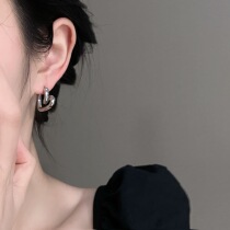 Lost Hearts Loving Rings Earrings Earrings Earrings Sweet and No Ears Clips Womens Niche Design Sensation