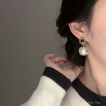 EMERALD MEDIEVAL EARRINGS PEARL EARRINGS Mosquito Coil Earrings Clips Without Ear earrings for womens autumn and winter retro summer