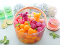 (Food Magic Yan Research Institute) Net red ice bucket glass lift basketball shape ice mold bear mold send tutorial