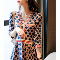 Socialite small fragrant style plaid dress women 2021 autumn and winter New French temperament waist a wool knitted skirt