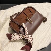 Niche advanced texture retro shoulder small bag women 2021 new autumn and winter underarm bag fashion versatile shoulder bag