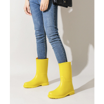 Rain boots womens fashion outer wear Japanese rain boots summer mid-tube lightweight and cute womens water shoes new non-slip rubber shoes