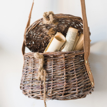 Huahan antique old bag basket decorative flower hanging basket Wall fashion storage natural handmade wicker