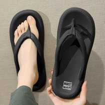  2021 summer new flip-flops mens trendy outer wear beach thick bottom shit sense Korean version of the clip foot mens cool slippers