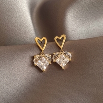 Beauty Minimalist Loving Little Peach Heart Ear Pendant Female Ear Nail Design Temperament Popular Web Red Earrings 2022 New