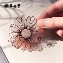 Hand heart flower language clip tassel bookmark metal brass gold-plated custom creative classical Chinese style creative gift