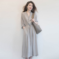  Shirt dress female 2021 spring new temperament long skirt retro goddess waist French thin V-neck skirt