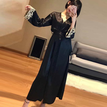 Spring and summer LP classic long sexy women long sleeve silk pajamas Lace lace bathrobe Lace-up robe Home clothes