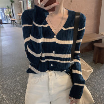 Big code Early autumn new Lazy Outside to wear V-collar striped knit cardiovert cardiovert blouse jacket woman sweater jacket