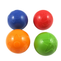 Hand grabbing Bell ball bouncing ball sand baby grasping small ball baby toy playing water ball bath ball