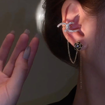 Pain-free earbone clip-ear needle integrated single ear decoration letter Long flow Su Special design sensation small crowdsourced earrings new wave