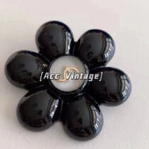 acc vintage China Ancient Jennie black and white flowers acrylic Joker Sunflower brooch female
