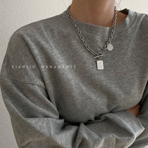 Light luxury niche Cuban accessories necklace 2022 new womens ins hip hop high-grade titanium steel collarbone chain male tide