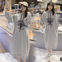 Pregnant women autumn Korean loose velvet padded letter hooded sweater long fat MM slim casual dress