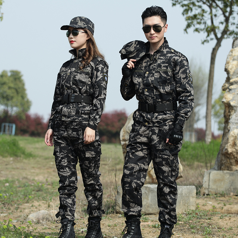Beauty outdoor black uniform