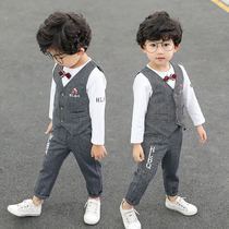 Boys autumn suit British 2-6 years old children Spring and Autumn vest three sets baby one year old flower girl dress Korean version 3