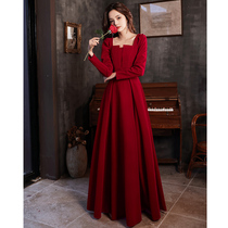 New red temperament is thin and thin toast wedding dinner dress fat mm200 pounds of autumn and winter long sleeve
