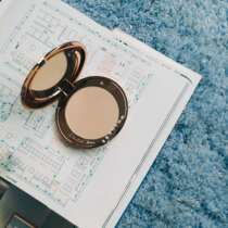 (spot can be sent) little girl | charlotte tilbury ct honey powder cake has no time to make up for 8g