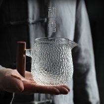First Snow Tea divider Road cup glass thickened Japanese wooden handle hammer grain wooden handle with handle male Cup Kung Fu tea tea set