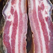 Bacon Yunnan specialty 500g Xuanwei native pig Ham bacon farm homemade dried Five-Flower lean pork ribs