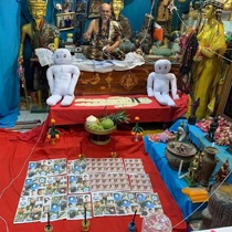 The Lord of the Azan family the Temple of Thailand the yai rice people the robber the robber the robber the robber