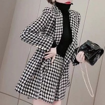 High-end small fragrant wind suit suit suit autumn and winter New Imperial sister temperament goddess fan thousand bird bird grid two-piece foreign style fashion