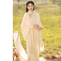Retro - Renaissance white with flagrobe shawl 2023 new autumn warm and comfortable and simple to go to winter