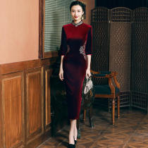  Xi mother-in-law wedding dress Western style improved cheongsam autumn 2021 new young mother dress noble dress