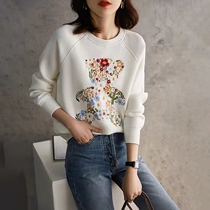 Elegant in the body romantic in the heart 2021 autumn and winter New White round neck bear dress fashion wild top