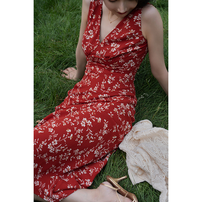 taobao agent Retro belt, fitted brace, dress, French retro style, V-neckline, fish tail, flowered