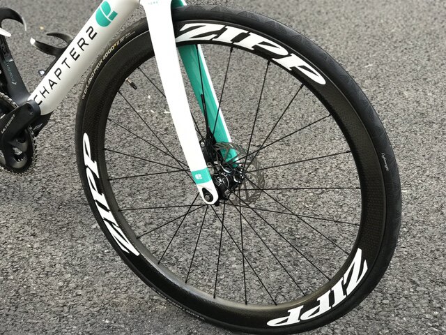 Beijing physical goods ZIPP 303 404 wheel carbon knife road car carbon fiber disc brake carbon knife wheel group 700C