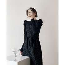 Sweet cool wind black dress women Autumn New thin temperament French design sense suspender dress dress two-piece set