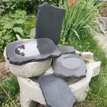 Natural volcanic stone natural shape barbecue stone plate shaking sound quick hand video barbecue stone outdoor barbecue stone slab