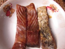 Hunan Xiangxi native specialties handmade salted dried grass carp fish smoked fish salted fish bacon 500g match Hubei