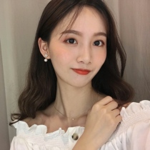 Reverie High Fidelity Flower Pearl Temperament No Earhole Original Design Improved Version Painless Invisible Ear Clip