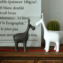 Nordic fashion creative ceramic couple Chy deer home accessories room decoration decoration wedding gift